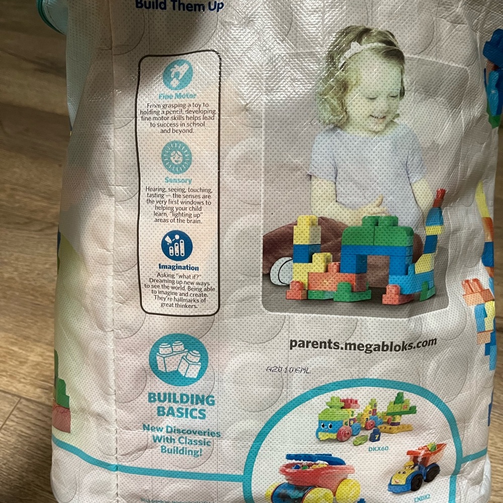 2 for $20 - big bag of mega blocks - Picture 6 of 7